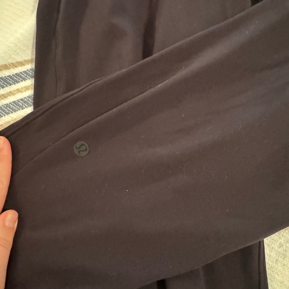 Lululemon Joggers full length -size 4 - Picture 4 of 5